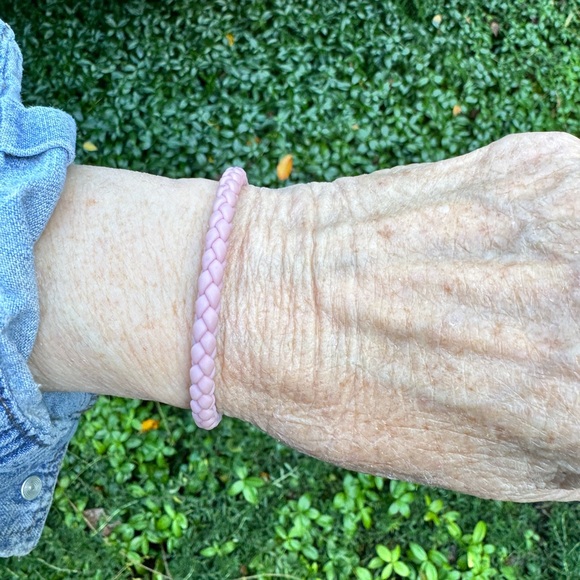 David Yurman Pink Chevron Woven Bracelet - Picture 2 of 12